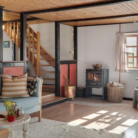 2 Bedroom In Holiday home