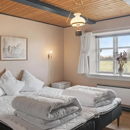 2 Bedroom In Harpelunde