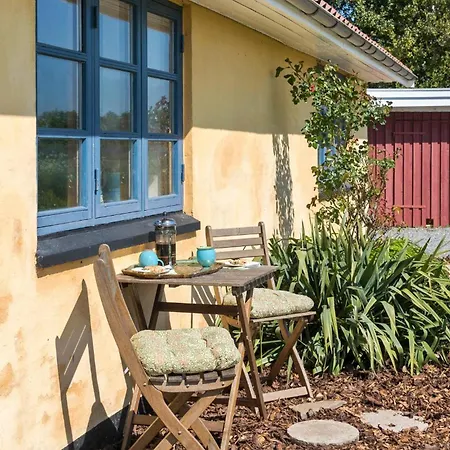 2 Bedroom In Holiday home *
